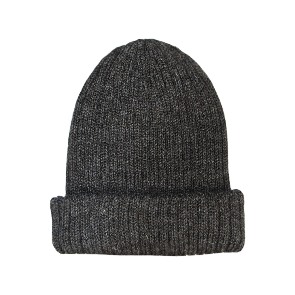 grey knitted beanie