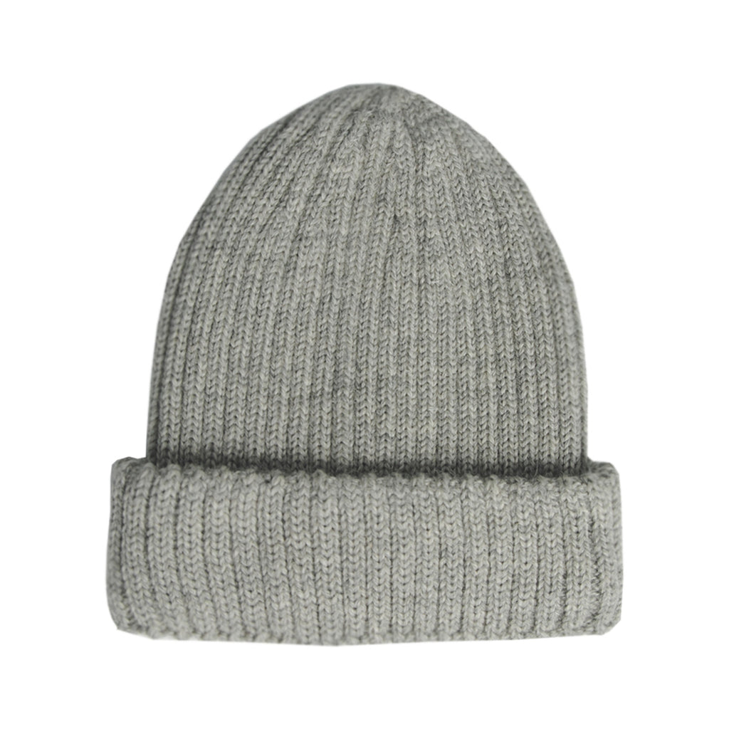 grey knitted beanie